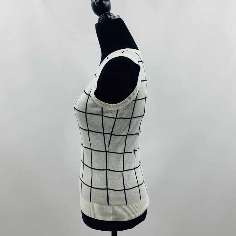 Halogen White & Black Box Striped Sweater Vest - Picture 7 of 10